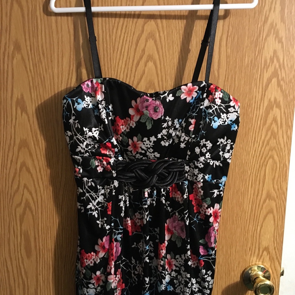 Torrid Black floral braided tank Size 2